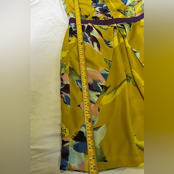 Vince Camuto Yellow Sheath Cocktail Dress - Picture 9 of 10